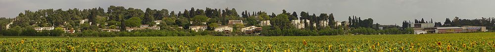 1000px-Kibbutz_Barkai_panorama_01a.jpg