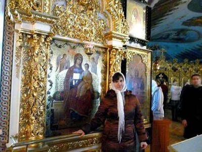В Киеве прозрела незрячая девушка.jpg